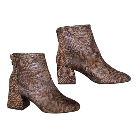 Bershka Python Chunky Heel Ankle Boots Size 36 EU 6 US - Picture 13 of 14